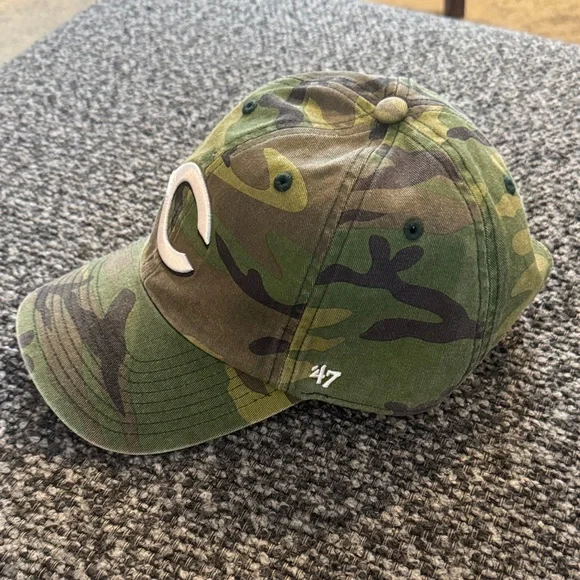 47 Brand Camo Reds Hat - Picture 2 of 5